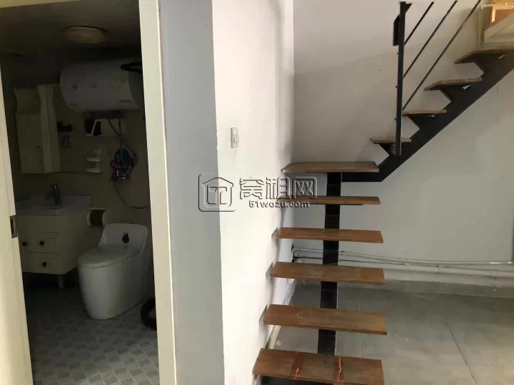 宁波天一广场附近写字楼世贸中心75x2平复式招租