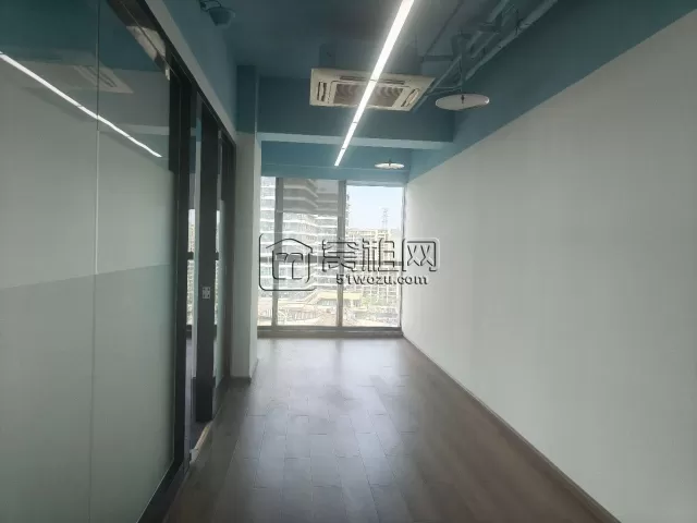 宁波江北前洋街道同济路227号盛悦大厦面积：516.4平米朝向西北办公室出租