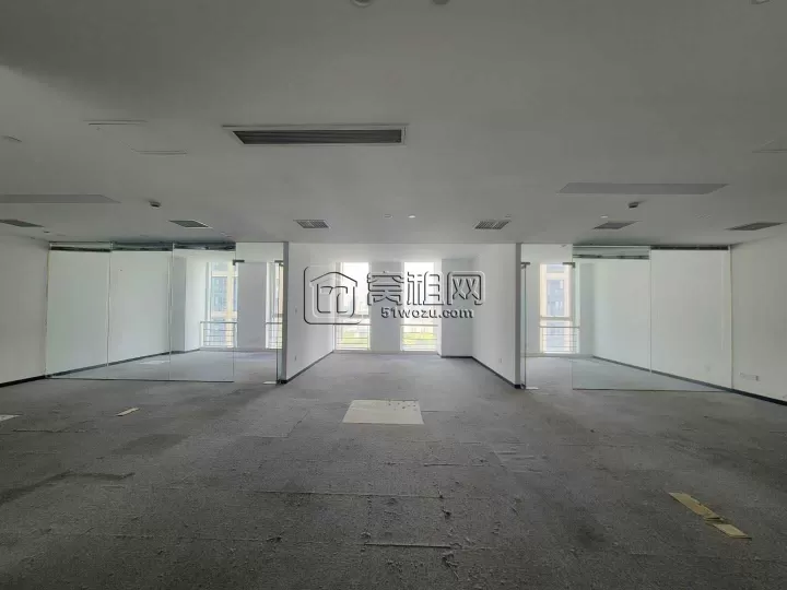 宁波华侨豪生酒店对面维科月湖金汇大厦面积：209.55平办公室出租