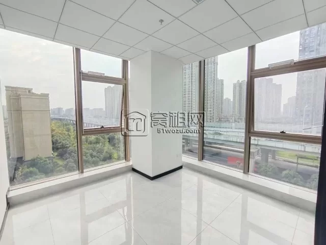 宁波宜家对面乐橙荟大厦出租113平 东南朝向 两隔间办公室