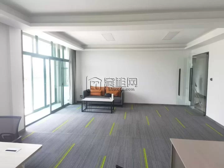 江北洪塘8号线地铁口45平精装朝南带家具1600元一月