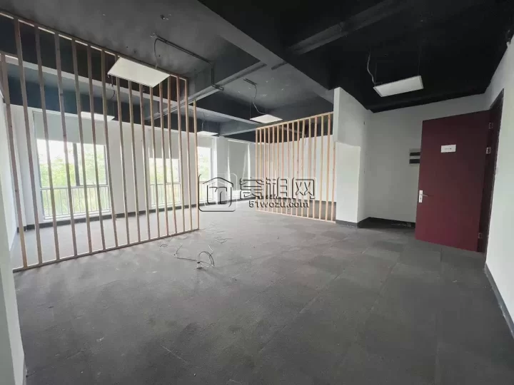 宁波石碶街道写字楼富田小镇整层439平0.85含税出租
