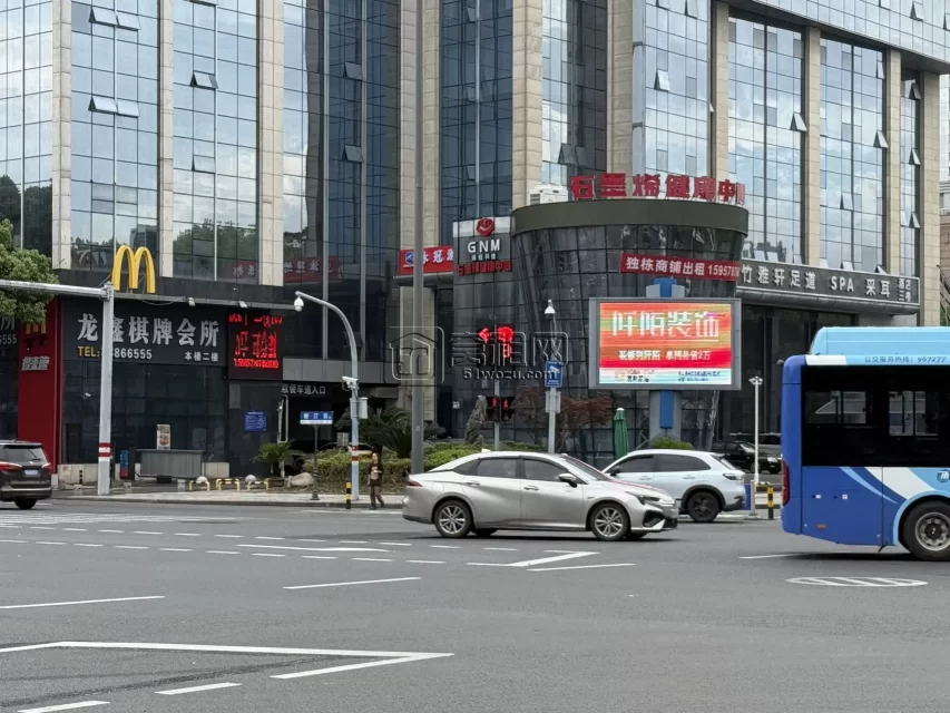 稀缺小独栋商铺 招租！海曙核心区主交通干道环城西路与柳汀街交叉口独栋商铺招租 约200平 精装修