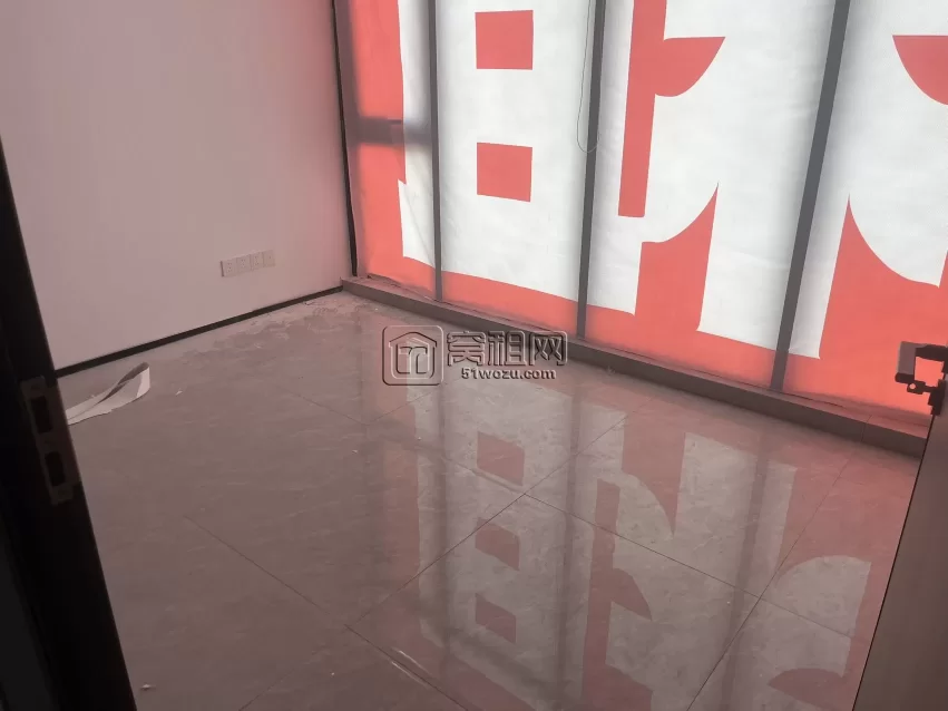 江北洪塘141平精装写字楼出租全新精装修3隔间/东朝向