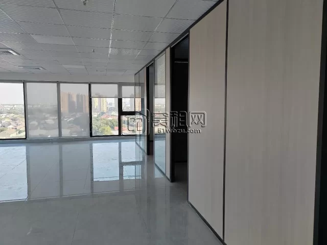 宁波爱租大厦186平精装2隔间/东南朝向出租单价0.75/平/天