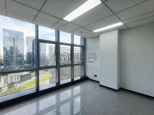 南部商务区鸿安大厦125平米精装修办公室出租6000元一个月