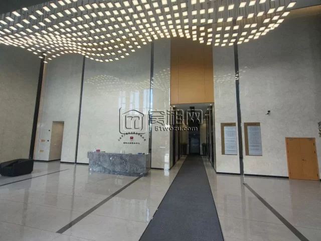 宁波江北前洋盛悦大厦面积：516.4平/西北朝向半层出租