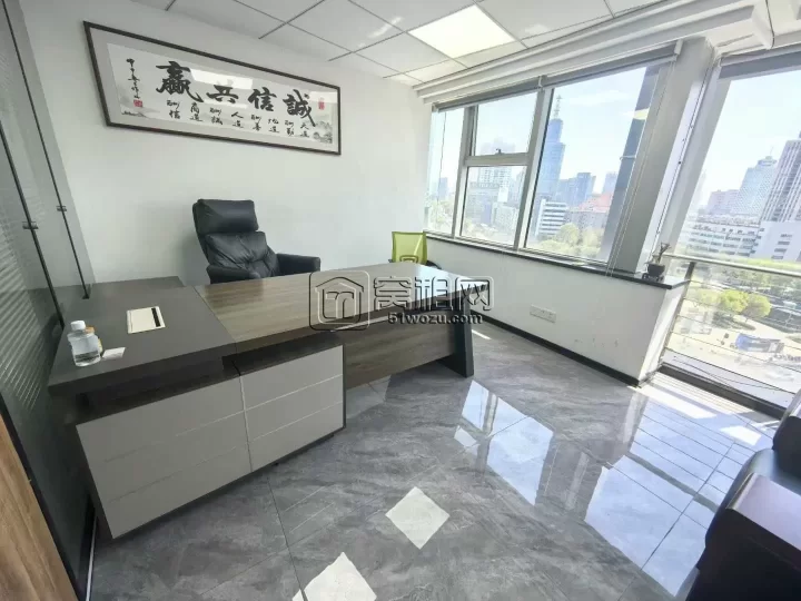 宁波市中心鼓楼地铁口 恒隆中心出租朝南160平办公室拎包入住