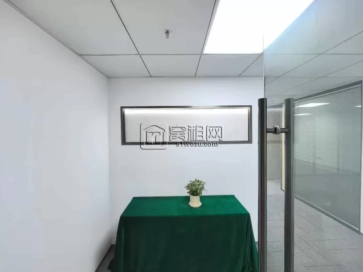 宁波石碶写字楼银亿都会 全新装修 183平 1.4含税出租