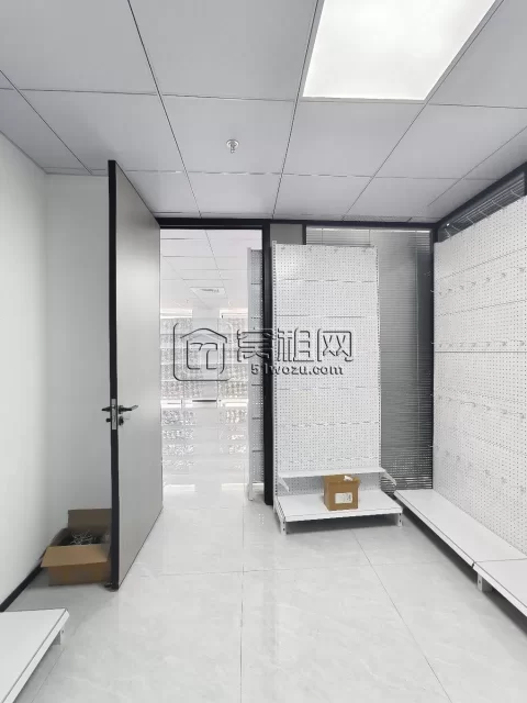 江北洪塘爱租大厦182平精装办公室出租租金5536元/月