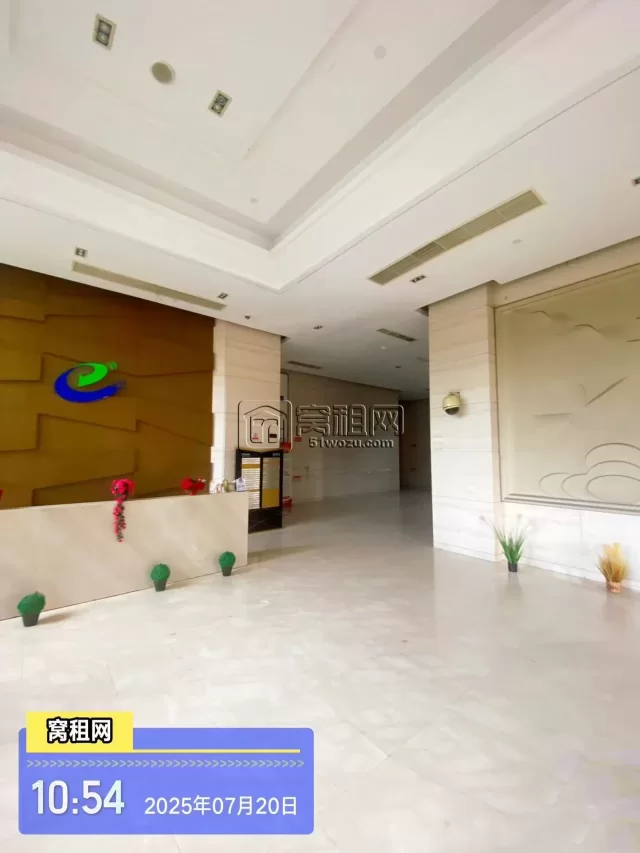 江北区前洋中策世纪博园停车包月收费多少？