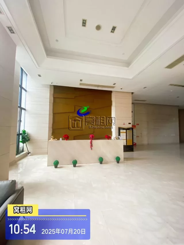 江北区前洋中策世纪博园停车包月收费多少？