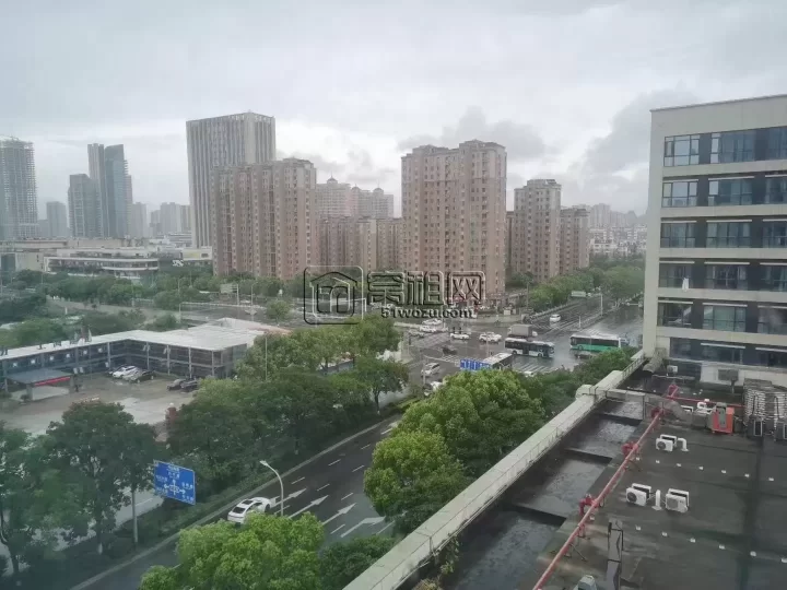 宁波世纪东方附近七里新都大厦出租68.5平正朝南精装月租4500元