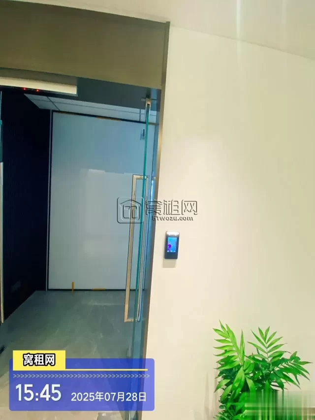 宁波金东大厦隔壁铁建大厦出租72平米3999元一个月有一个隔间