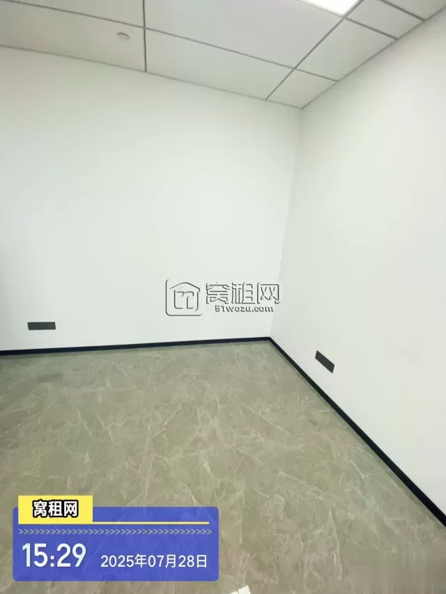 南部商务区铁建大厦写字楼226平米招租两面采光带水吧台12900元一个月
