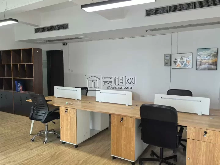 鄞州锦寓路地铁站出口汇亚国际大厦88平方，3800元每月出租