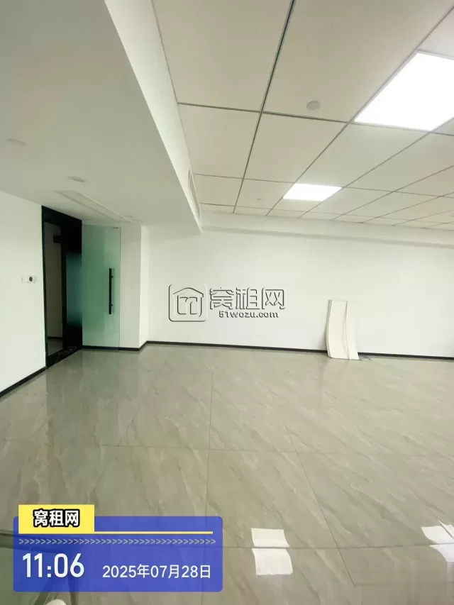 东部新城南苑环球酒店办公室带水源出租面积162.49平米精装修