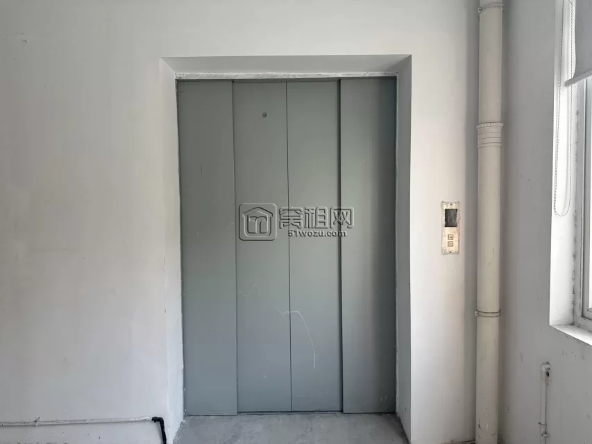 姜山300平左右办公室厂房出租，单价16元/平/月