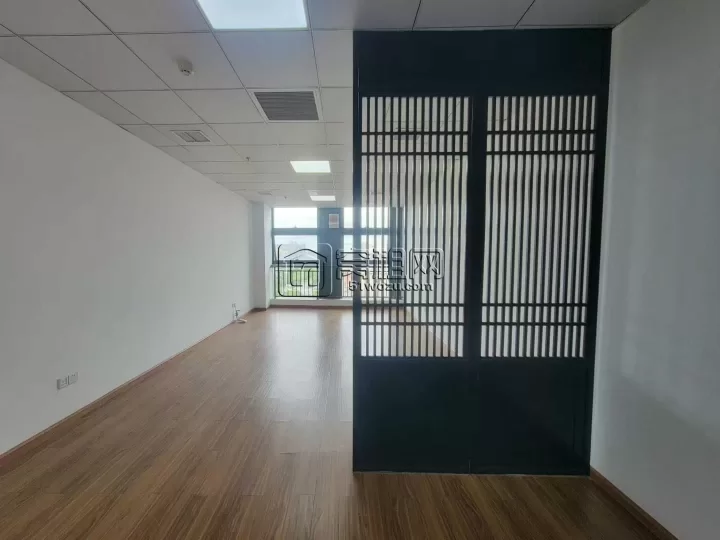 江北双印·恒一大厦60平，可定制隔间带家具，适合茶室、个人工作室、初创型办公。