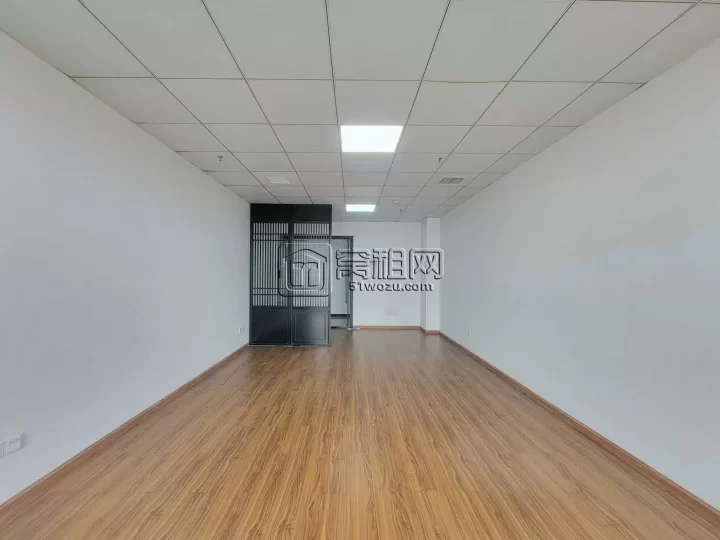 江北双印·恒一大厦60平，可定制隔间带家具，适合茶室、个人工作室、初创型办公。