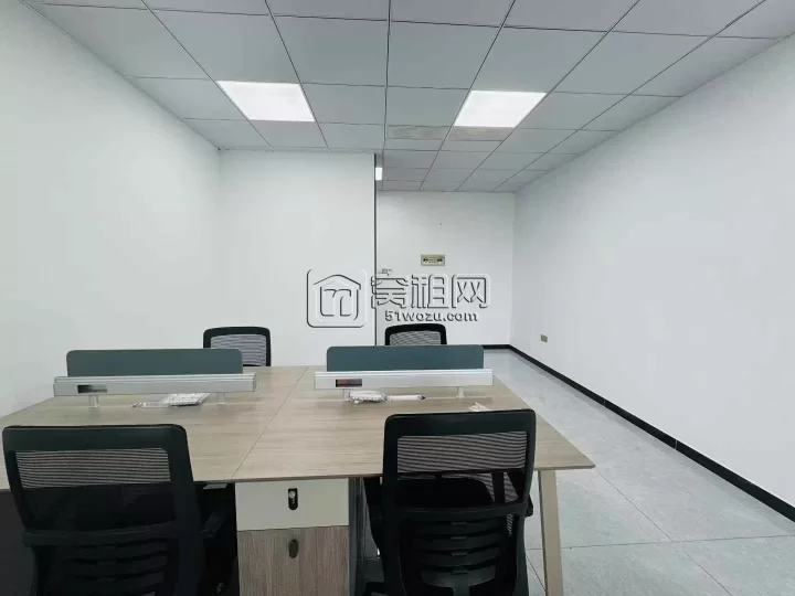 宁波涌金大厦73平，带全套办公家具，特价2666
