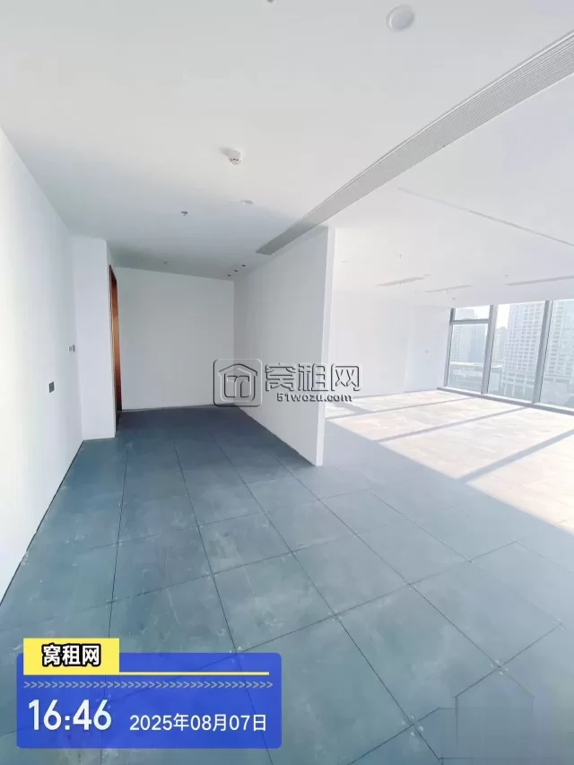 宁波波特曼大酒店周边写字楼新世界宁云中心360平米精装修办公室招租