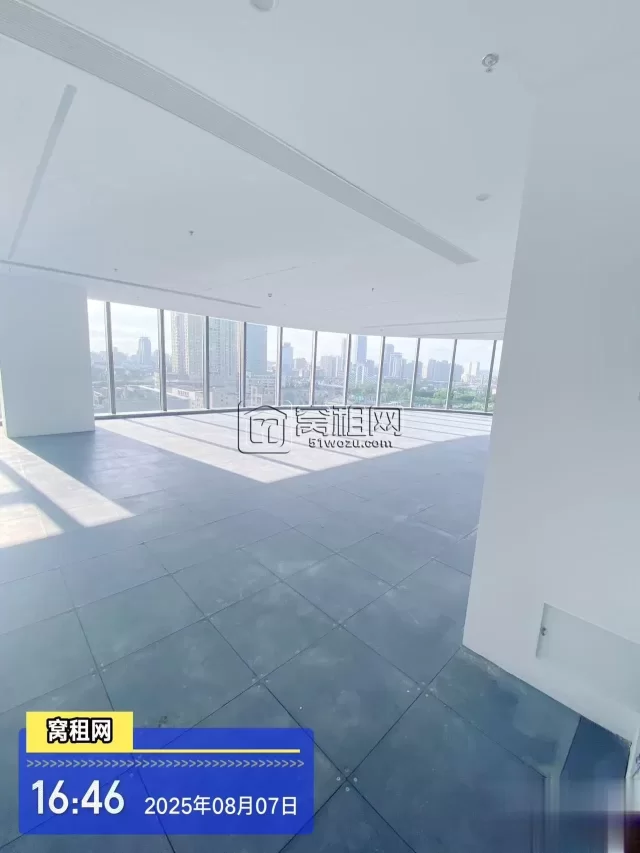 宁波波特曼大酒店周边写字楼新世界宁云中心360平米精装修办公室招租