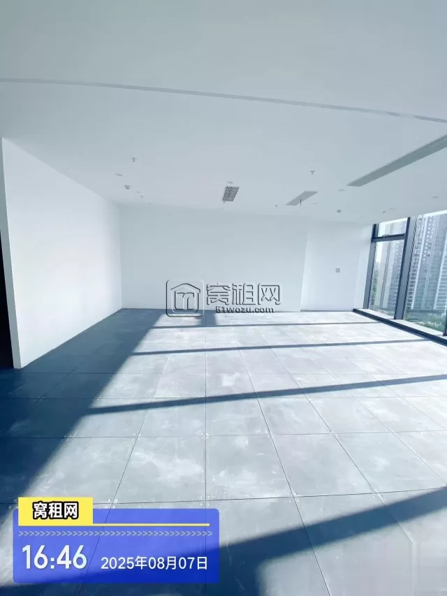 宁波波特曼大酒店周边写字楼新世界宁云中心360平米精装修办公室招租