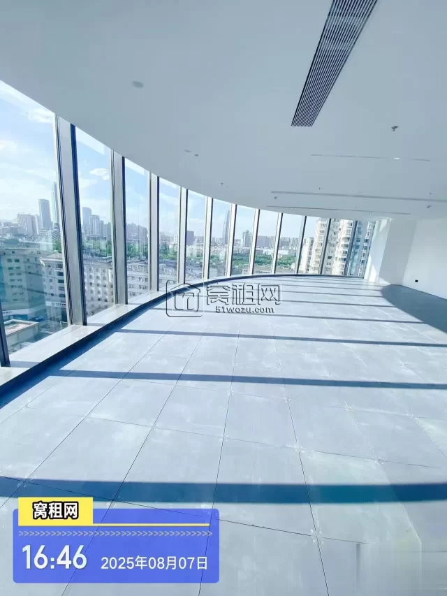 宁波波特曼大酒店周边写字楼新世界宁云中心360平米精装修办公室招租