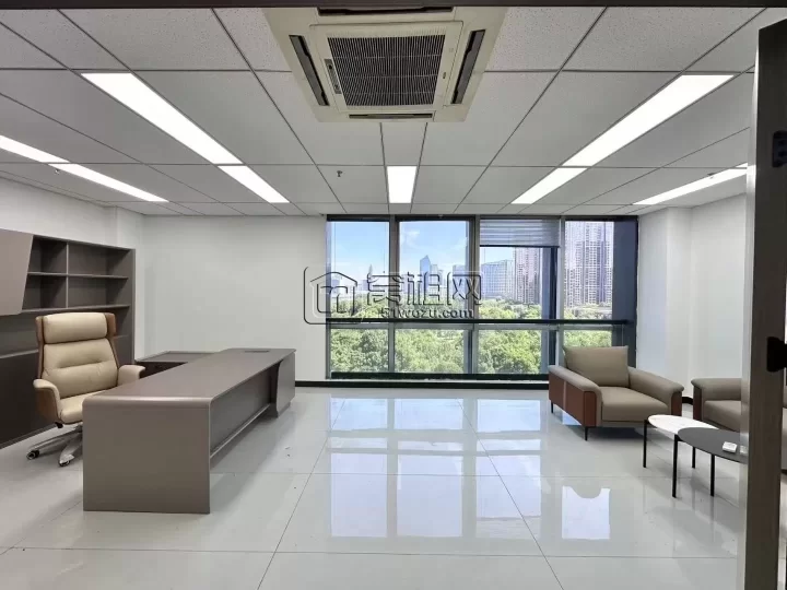 奥克斯中央大厦 212平方   3隔间 带全套家具 一口价1.29/平/天 现状交付