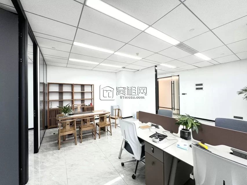 环领未来大楼出租面积125平 双面采光 形象墙 2隔间 单价1.55元/平米/天