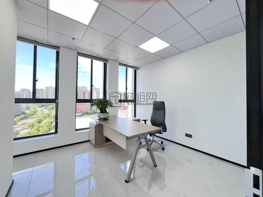宁波高新区迪信通大厦96平，4100月 东南朝向，一隔间，全套家具