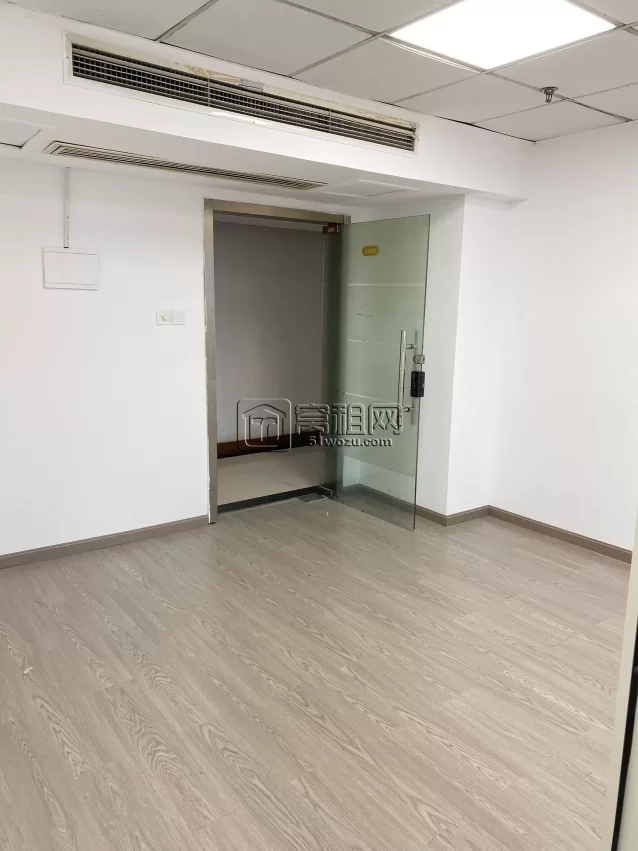 百丈大厦办公室出租，建筑面积66.76㎡，租金2000元/月