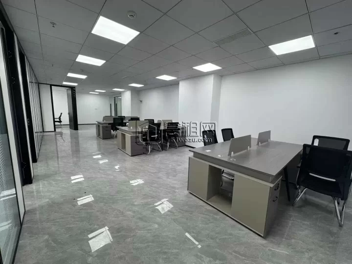 高新区性价比最高的办公楼  恒力大厦 全新装修  220平 4个隔间  含税带家具出租
