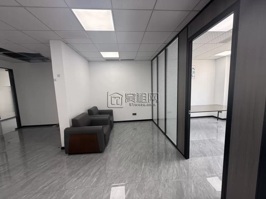 宁波集士港恒宇1228创业园105㎡朝南办公间出租 | 独立空调 | 2隔间设计 | 精装即用