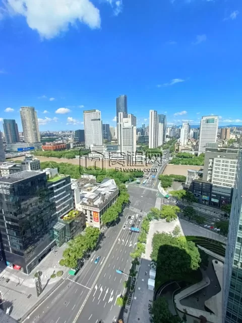 海曙天一灵桥广场 新精装110平 2隔间江景办公 大阳台休闲出租4200元