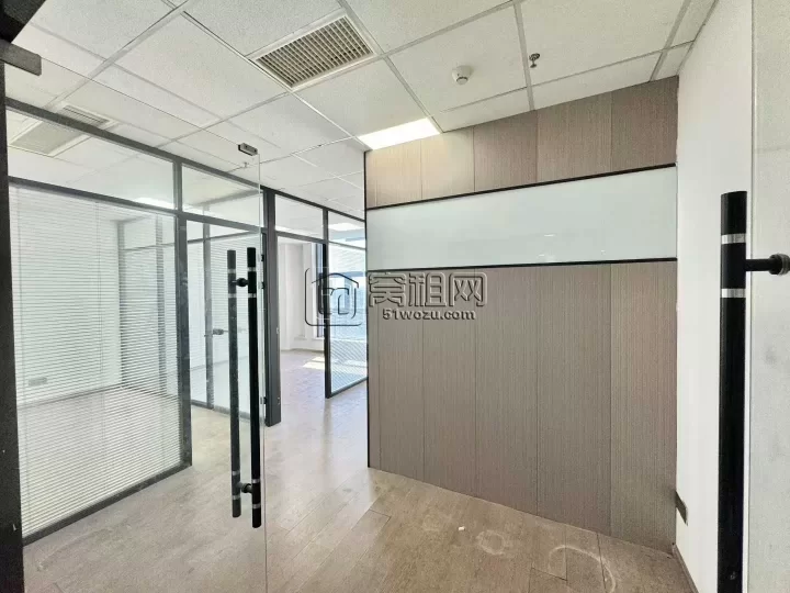 鄞州汇华大厦朝西95平办公室招租