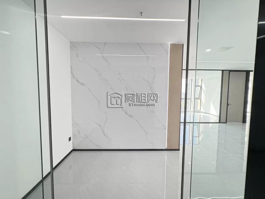 宁波渔轮厂对面银亿东岸大厦158平办公室出租租金1.9元/平/天