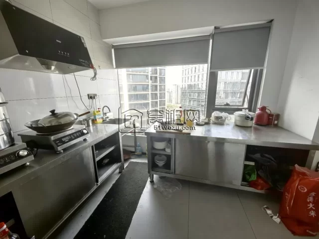 宁波江景房310平私人会所出租，6隔间带家具，独立卫生间，可做饭停车方便