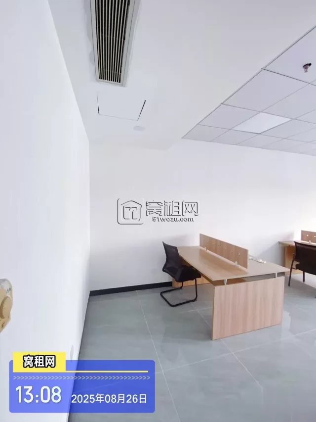 宁波高铁站北广场隔壁写字楼月湖银座大厦43平米朝南办公室出租1600元
