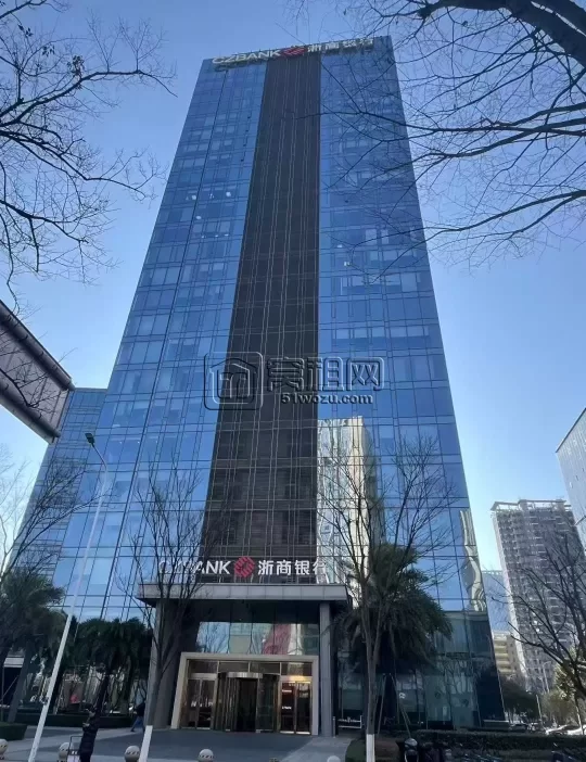 浙商大厦458平 高楼层电梯口   双开玻璃门  朝南 多个隔间  24小时独立空调