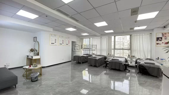 宁波海曙区都市仁和电梯口110平办公室出租5600元/月