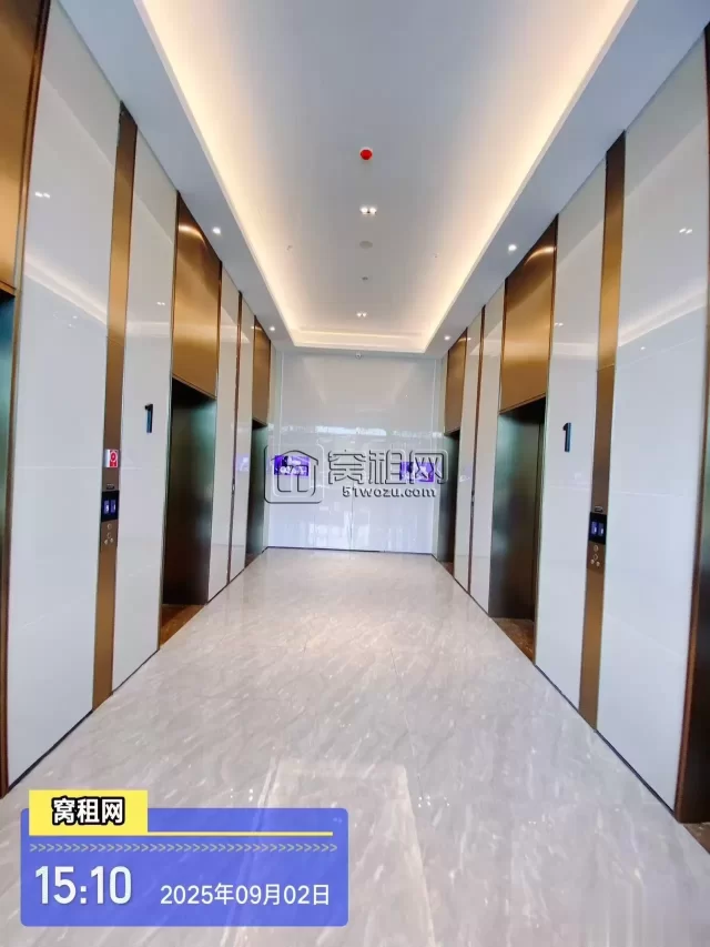 宝龙中心