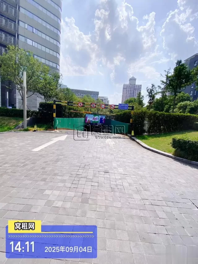 宁波来福士广场停车收费多少？