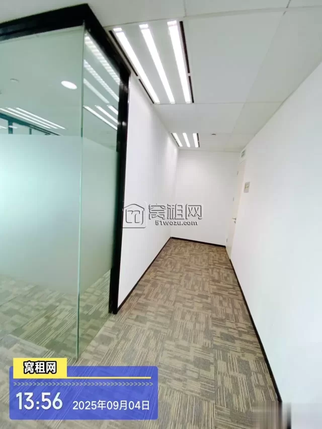 宁波地铁2号线和7号线地铁口来福士大厦129平米写字楼租赁单价4元/平米/天