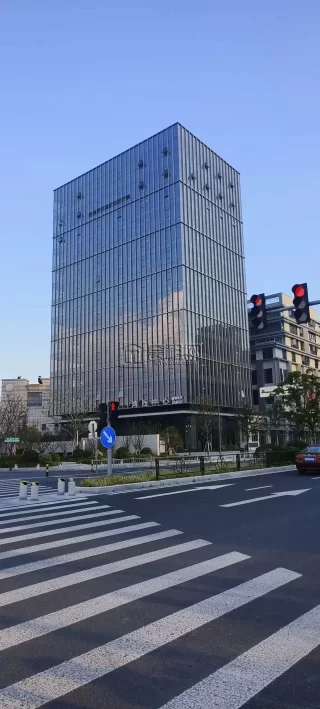 鸿辰中心