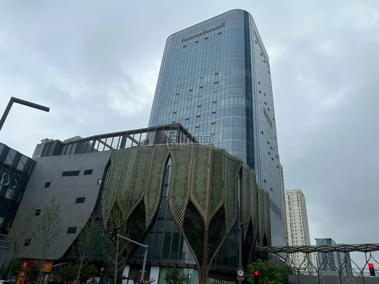 新世界·宁云中心 2200平，可以分租诚邀台球、棋牌会所、医美机构、高端美容护肤中心、健身工作室及音乐餐厅等业态入驻