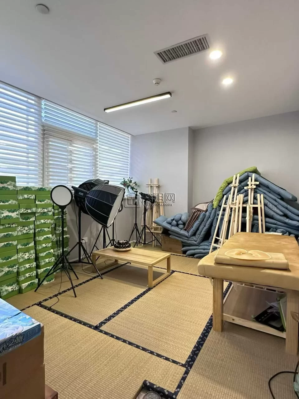 南部商务区水街工作室转让 175平朝南，适合各类文创工作室