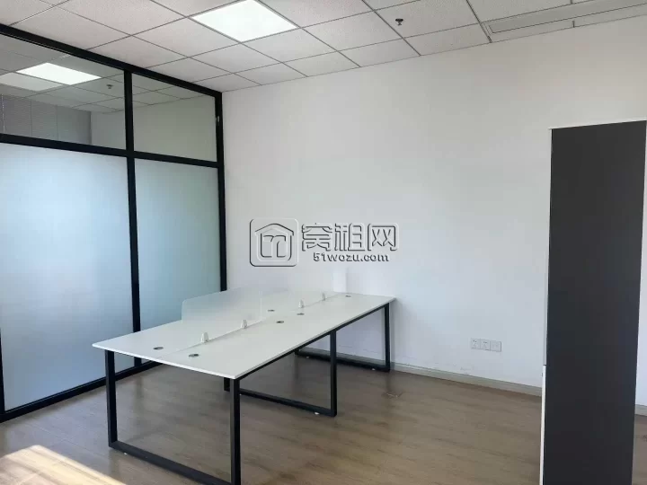 鄞州区滨江二期办公室出租80平方米新装修小户型 东南朝向，视野开阔