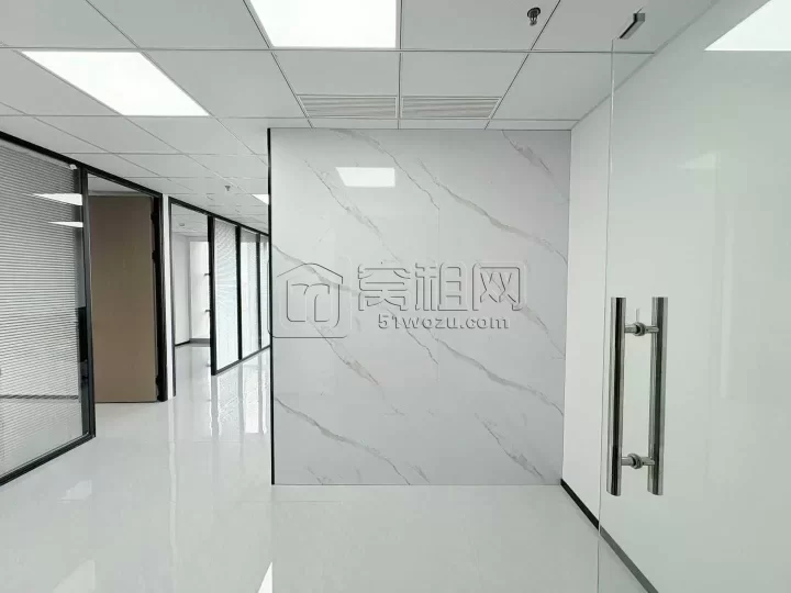 鄞州商会大厦100平带办公家具出租单价1.4元